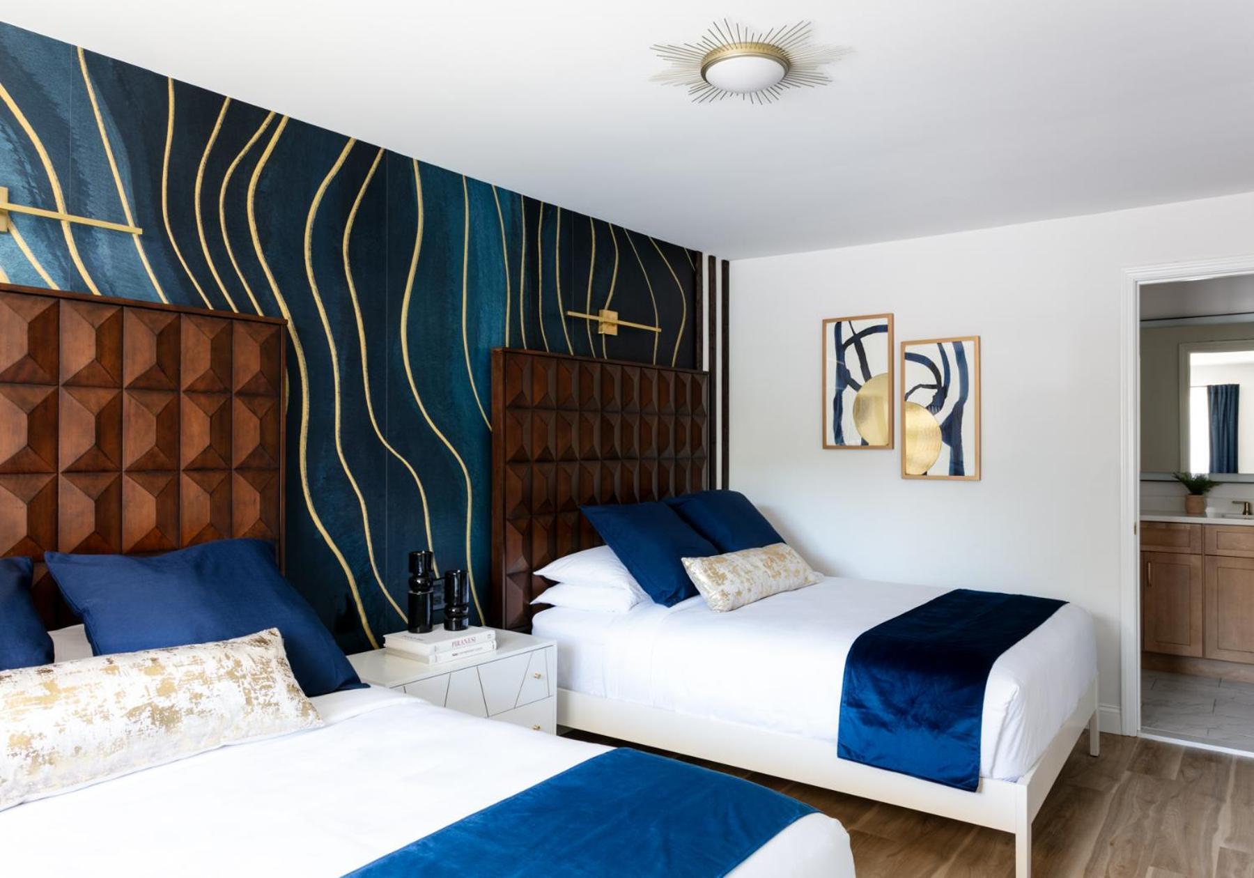 The Cove At Hotel